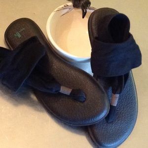 Wrap sandals